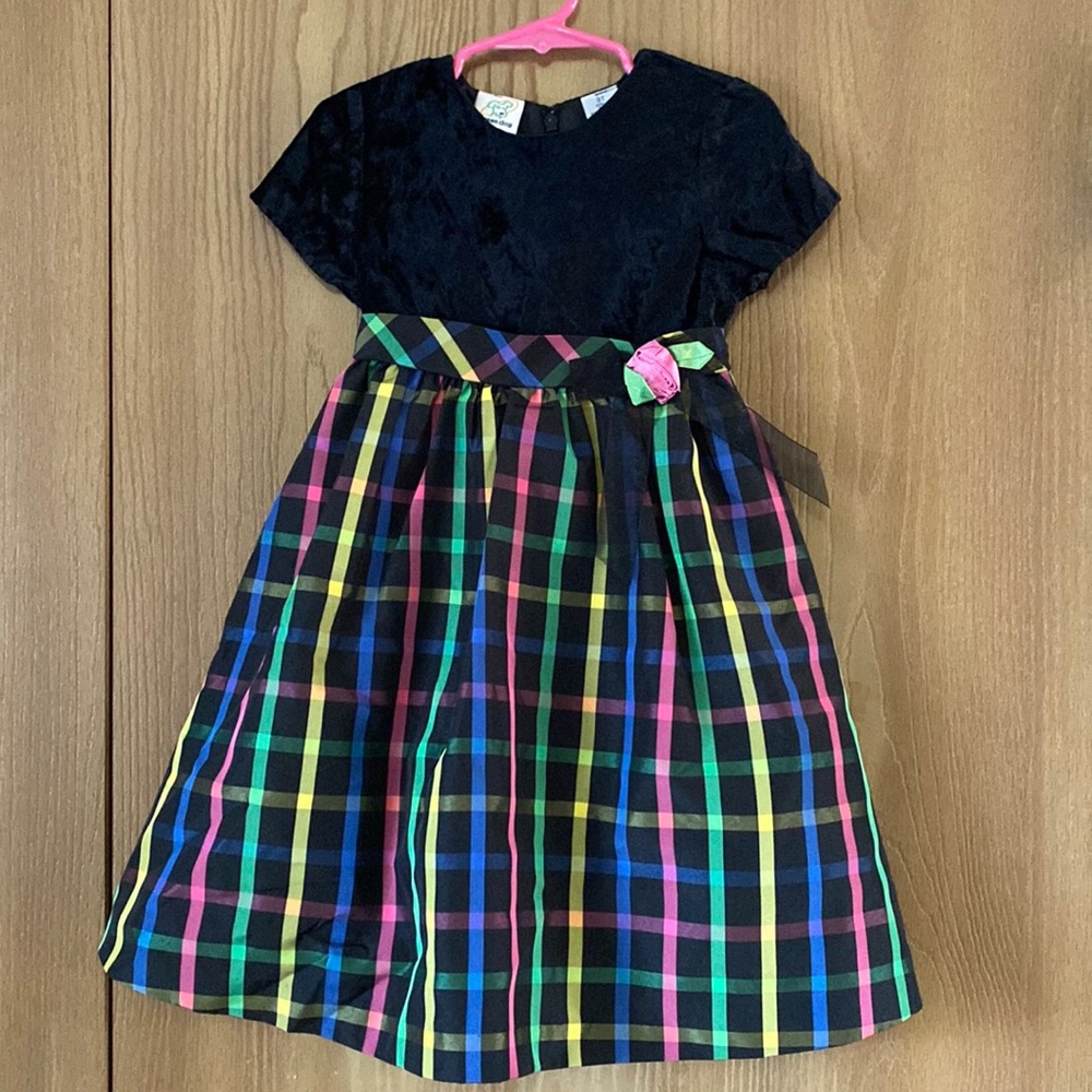 EUC Green Dog Size 3T Black Plaid Dress